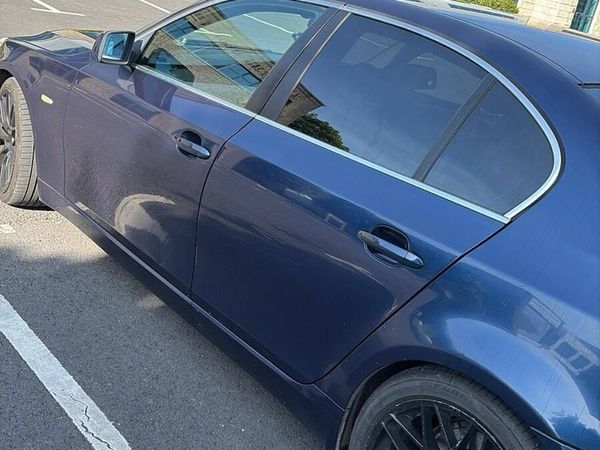 BMW 5-Series Saloon, Diesel, 2009, Blue