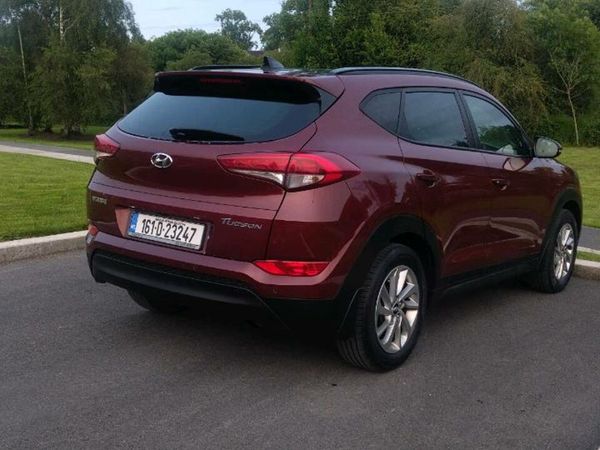 Hyundai Tucson SUV, Diesel, 2016, Red