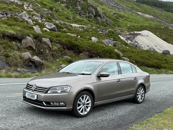 Volkswagen Passat Saloon, Diesel, 2011, Brown
