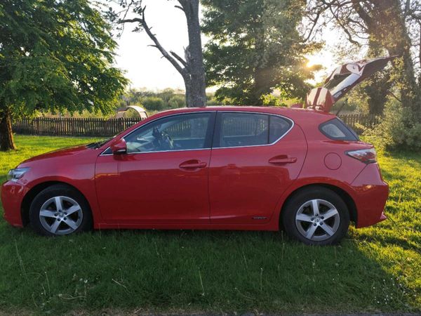 Lexus CT Hatchback, Petrol Hybrid, 2014, Red
