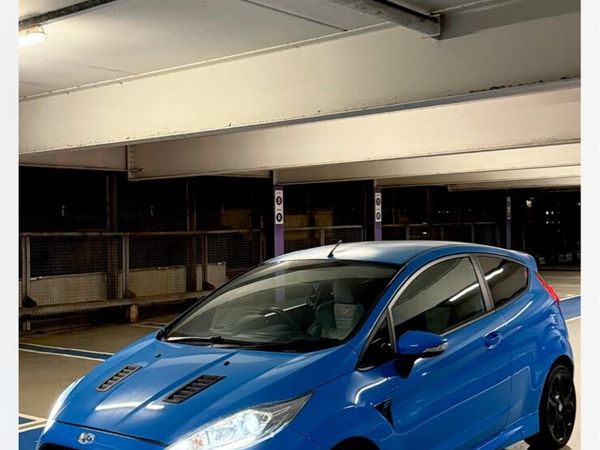 Ford Fiesta Hatchback, Petrol, 2009, Blue
