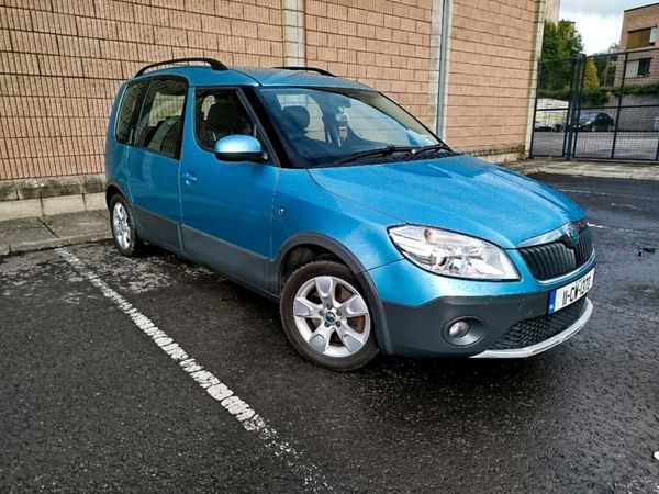 Skoda Roomster MPV, Diesel, 2011, Blue