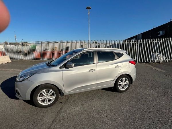 Hyundai ix35 SUV, Diesel, 2012, Silver