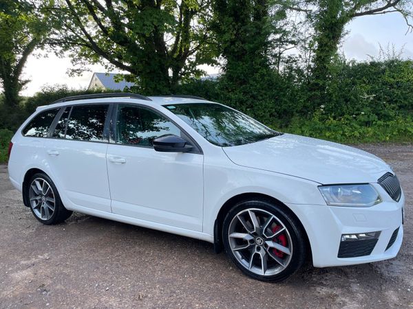 Skoda Octavia Estate, Diesel, 2014, White