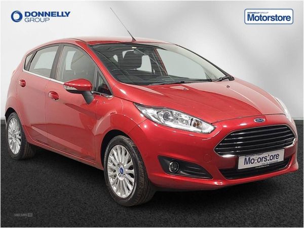 Ford Fiesta , Petrol, 2015, Red