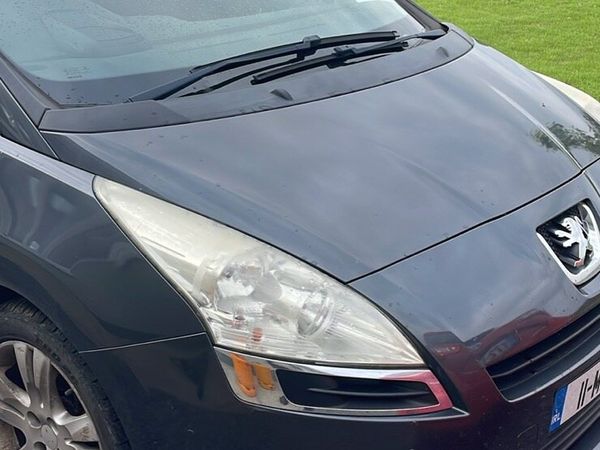 Peugeot 5008 MPV, Diesel, 2011, Grey