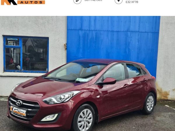 Hyundai i30 Hatchback, Petrol, 2016, Red