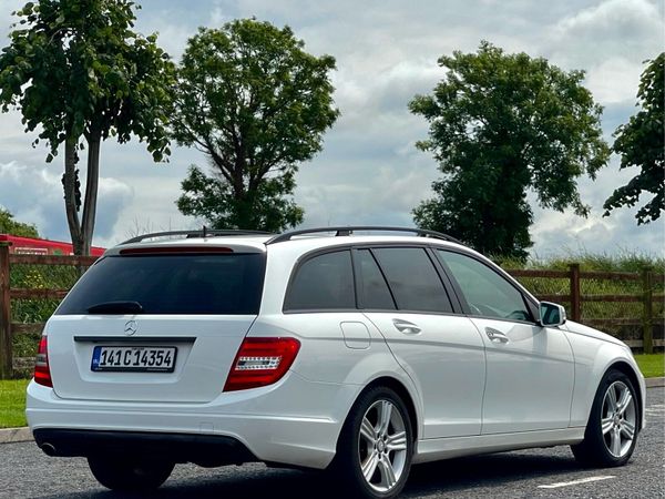 Mercedes-Benz C-Class Estate, Petrol, 2014, White