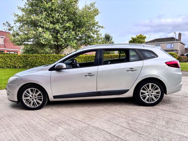 Renault Megane Estate/Jeep, Diesel, 2012, Silver