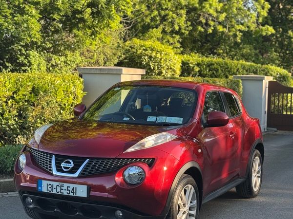 Nissan Juke SUV, Petrol, 2013, Red