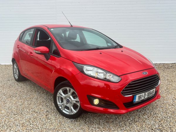 Ford Fiesta Hatchback, Petrol, 2016, Red