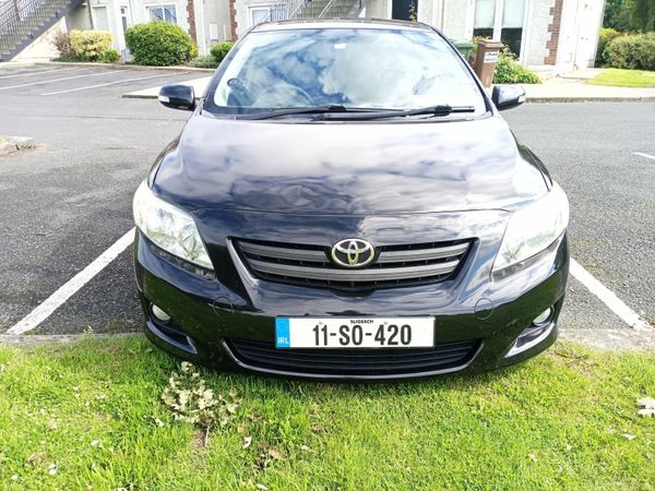Toyota Corolla Saloon, Diesel, 2011, Black