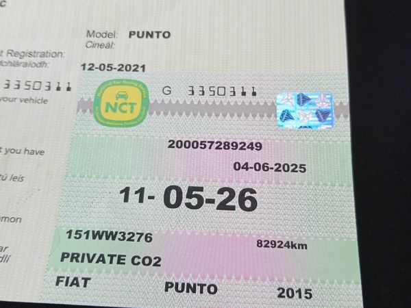 Fiat Punto Hatchback, Petrol, 2015, Blue
