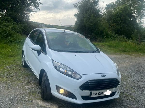 Ford Fiesta Hatchback, Diesel, 2015, White