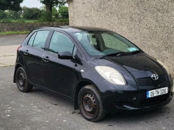 Toyota Yaris Hatchback, Petrol, 2006, Black