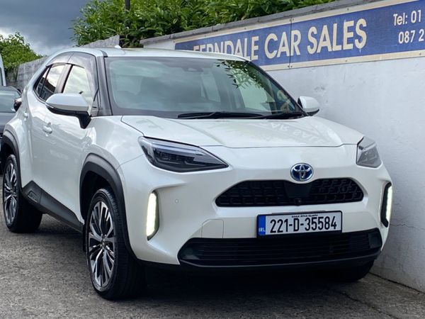 Toyota Yaris Cross Hatchback, Petrol Hybrid, 2022, White