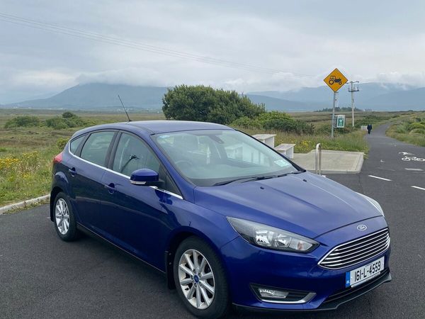 Ford Focus Hatchback, Diesel, 2016, Blue