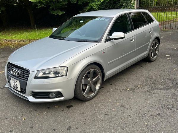Audi A3 Hatchback, Petrol, 2013, Silver