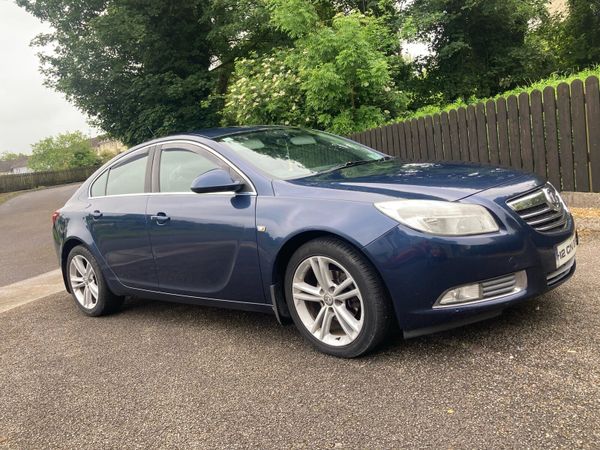 Vauxhall Insignia Hatchback, Diesel, 2012, Blue