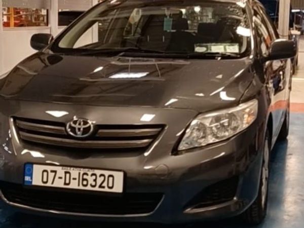 Toyota Corolla Saloon, Petrol, 2007, Grey