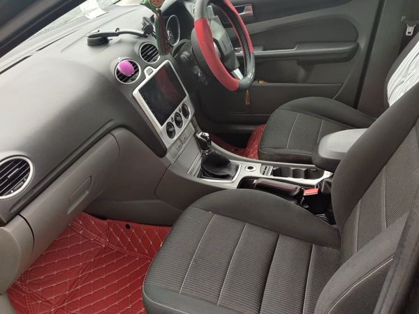 Ford Focus Hatchback, Diesel, 2011, Black
