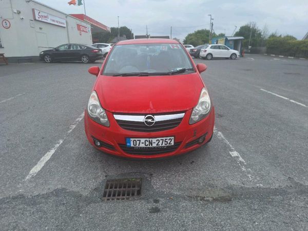 Opel Corsa Hatchback, Petrol, 2007, Red
