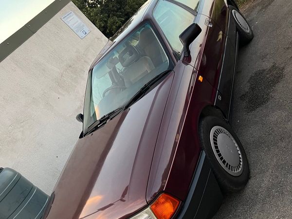 Audi 80 Saloon, Petrol, 1988, Red