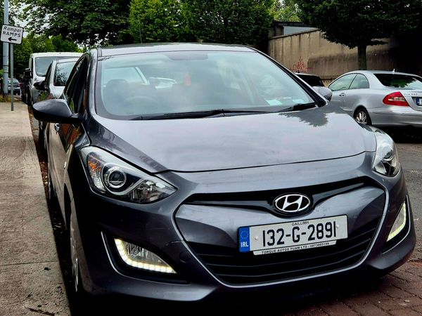 Hyundai i30 Hatchback, Petrol, 2013, Grey