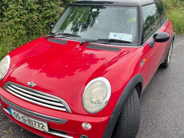 Mini Cooper Hatchback, Petrol, 2005, Red