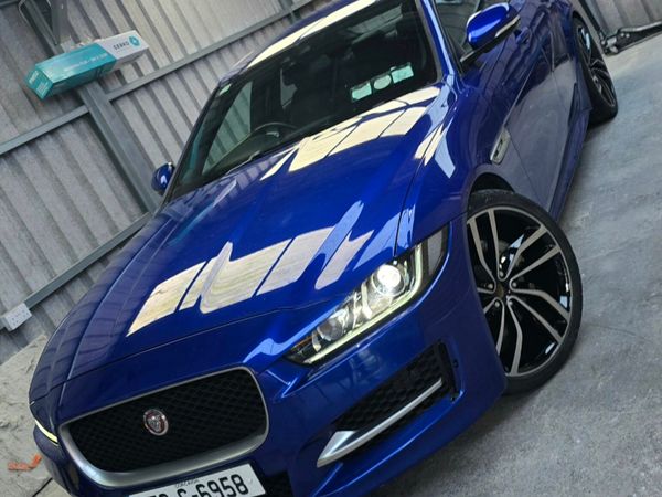 Jaguar XE Saloon, Diesel, 2017, Blue