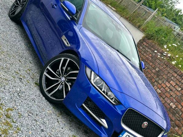 Jaguar XE Saloon, Diesel, 2017, Blue