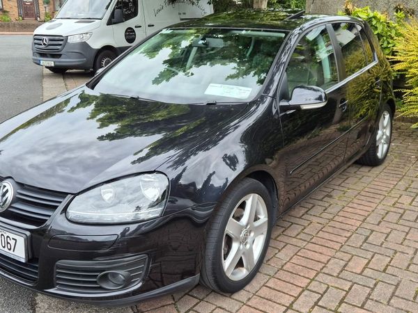 Volkswagen Golf Hatchback, Petrol, 2008, Black