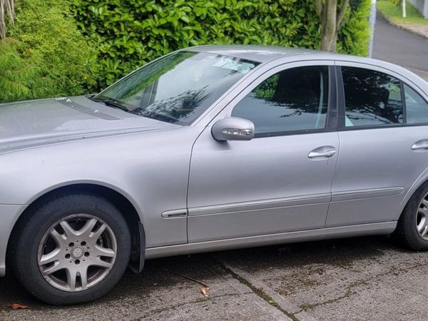 Mercedes-Benz E-Class Saloon, Diesel, 2005, Silver