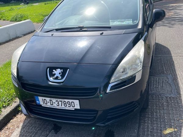 Peugeot 5008 MPV, Diesel, 2010, Black