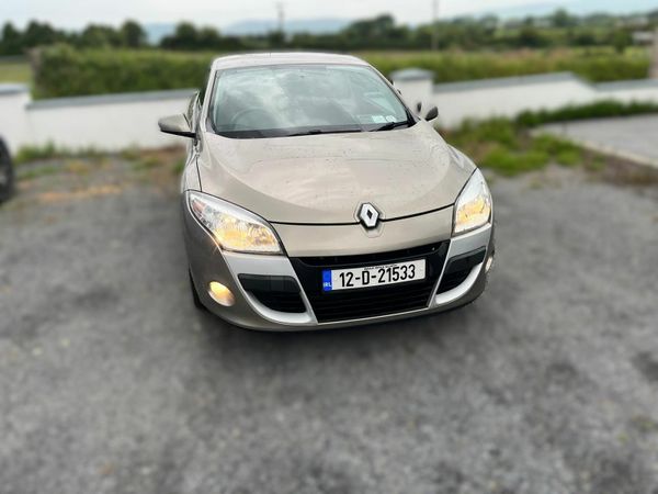 Renault Megane Coupe, Diesel, 2012, Gold