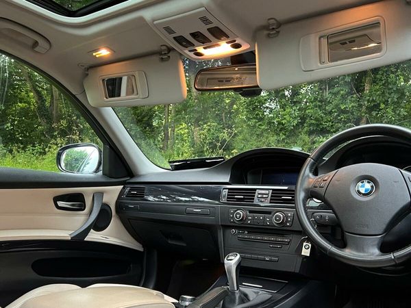 BMW 3-Series Saloon, Diesel, 2011, Black
