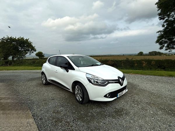Renault Clio Hatchback, Petrol, 2016, White