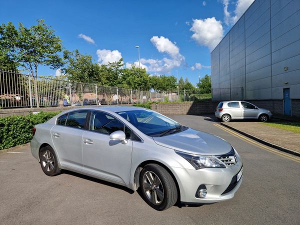 Toyota Avensis Saloon, Diesel, 2014, Silver