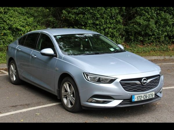 Opel Insignia Hatchback, Diesel, 2017, Grey