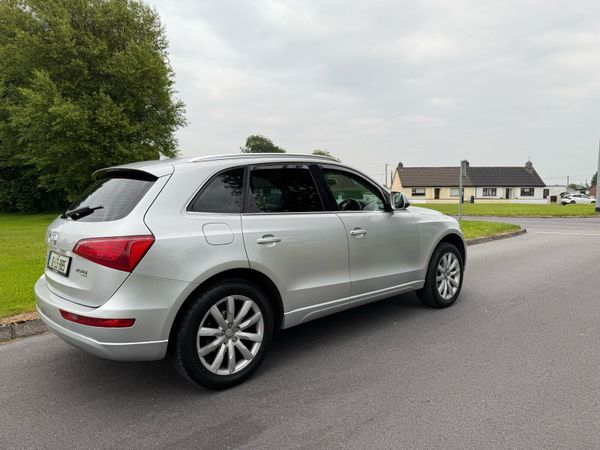 Audi Q5 SUV, Diesel, 2010, Silver