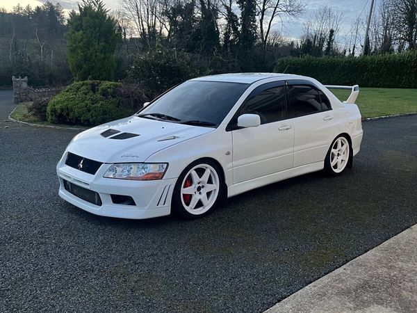 Other Other Saloon, Petrol, 2001, White
