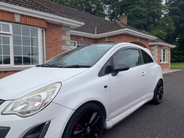 Vauxhall Corsa Hatchback, Diesel, 2013, White