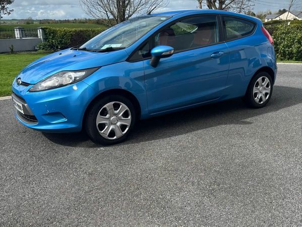 Ford Fiesta Hatchback, Petrol, 2012, Blue