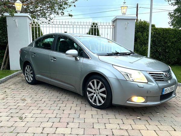 Toyota Avensis Saloon, Diesel, 2009, Grey