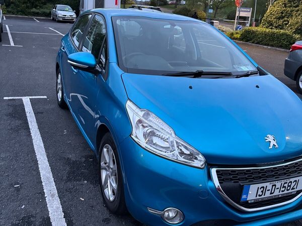 Peugeot 208 Hatchback, Petrol, 2013, Blue