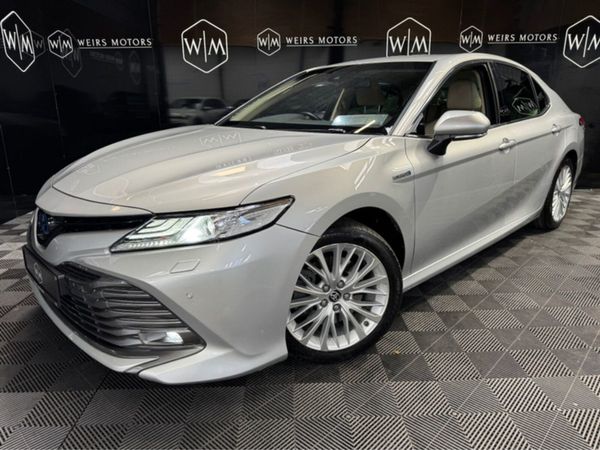Toyota Camry Saloon, Petrol Hybrid, 2021, Grey