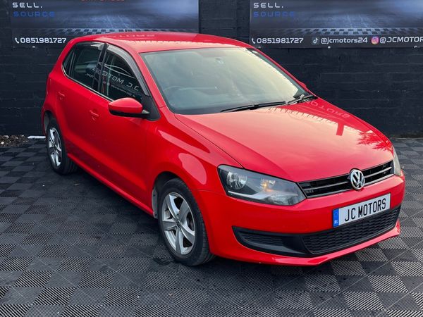 Volkswagen Polo Hatchback, Petrol, 2013, Red