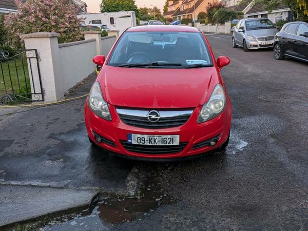 Opel Corsa Hatchback, Petrol, 2009, Red