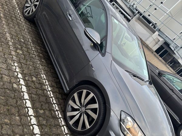 Volkswagen Golf Estate, Petrol, 2018, Grey