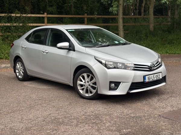 Toyota Corolla Saloon, Diesel, 2016, Silver